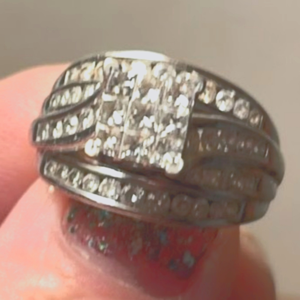 COPY - 1.5K Diamond Wedding Ring